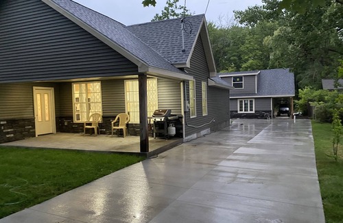 Lake Erie Beach House | Beach cottage