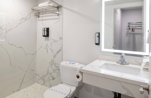 Huntington Beach Hotel | Beach Inn - A Huntington Beach Motel