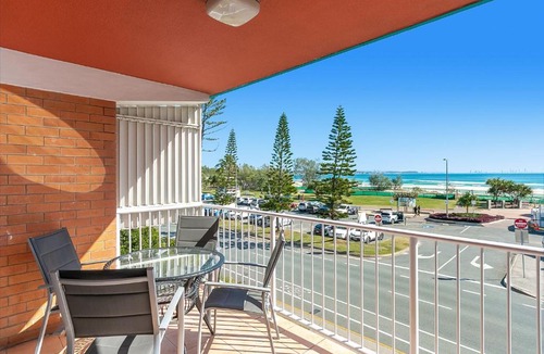 Coolangatta Apartment | Beach Lodge Unit 9
