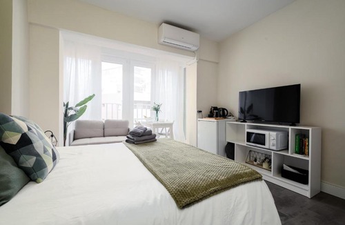 La Malagueta Apartment | Beach Studio Apartment Playa Malagueta