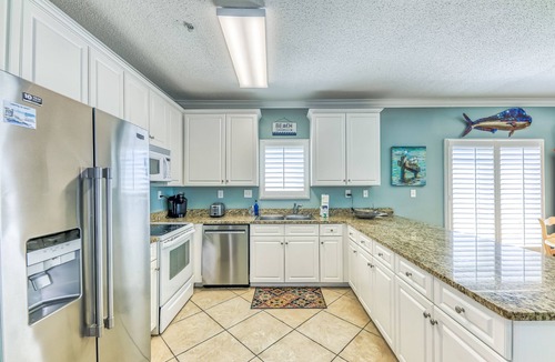 Orange Beach East Condo | Beachfront 3-bedroom condo steps from the Gulf. Corner unit, recently updated.