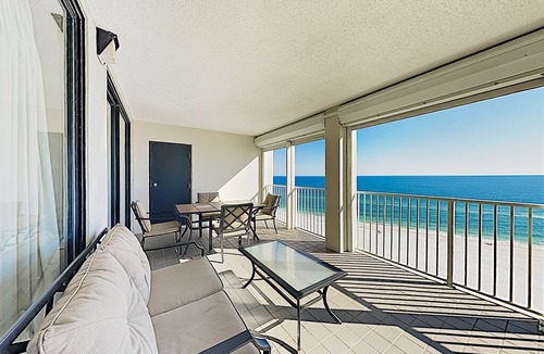 Orange Beach Condo | Beachfront Corner Unit w/ Pools & Gym