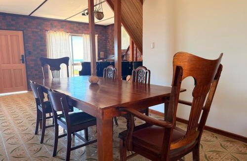 Sellicks Beach House | Beachfront Getaway Sellicks Beach House