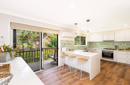 Pearl Beach House | Beachpoint by HolidayCo.