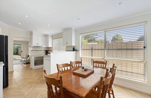 Encounter Bay House | Beachside Family Retreat | 4BR | Pet Friendly | Walk to Encounter Bay