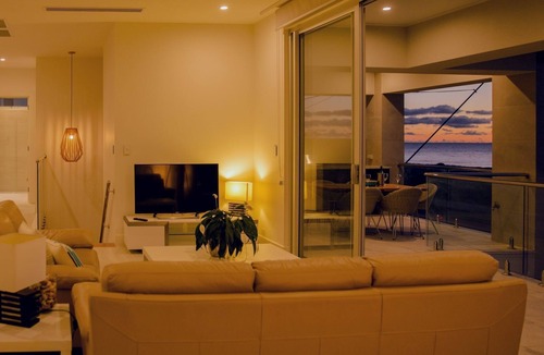 Largs Bay Apartment | Beachside Sunset Vista Adelaide - couples getaway