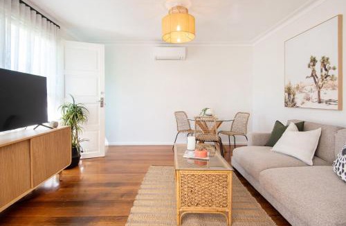 Parkdale House | Beachside Vibes 2 min stroll to Parkdale Beach