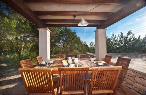 San Antonio Bay Villa | Beautiful Ibiza Villa | Can Cala Bassa | 6 Bedrooms | Traditional Charm