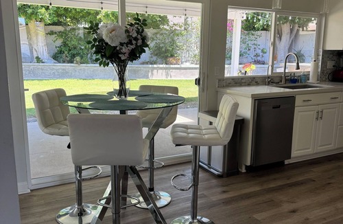 Lake Forest House | Beautiful 3-bedroom home in peaceful Lake Forest. Close to So. Ca. Attractions.n