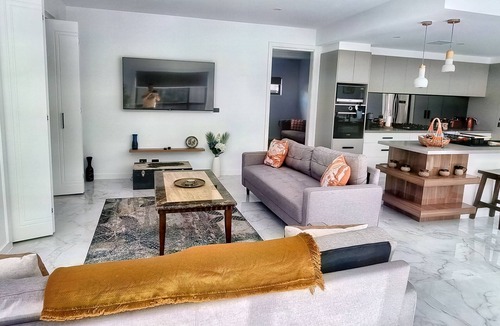 Throsby House | Beautiful New home in Throsby with 5 Bedrooms