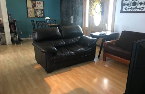 North Buffalo House | Beautiful north Buffalo home steps from Hertel ave and Delaware Park