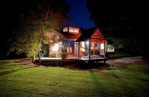 Tawonga South Villa | Beautiful romantic chalet | privtspa | near Bright