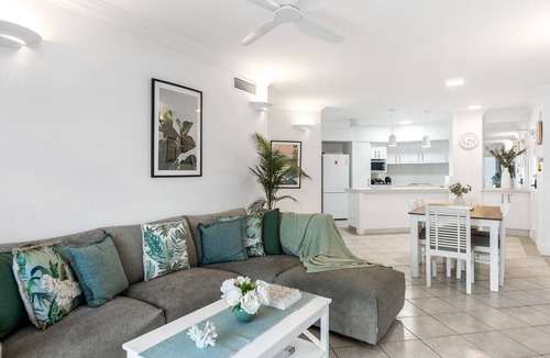 Trinity Beach Apartment | Belle Escapes Seashells on the Beach