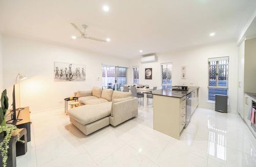 Ripley House | Bellevue 2024 Newly Built Home - 4 Bedroom 2 Bathroom with BBQ near Ipswich