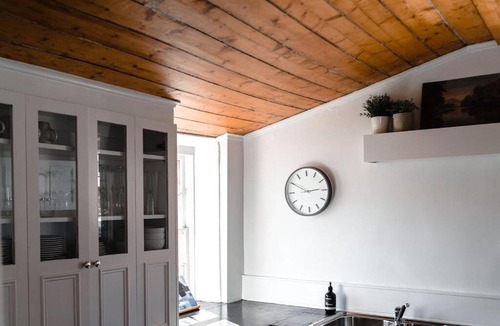 Battery Point House | Berwick Cottage and Studio