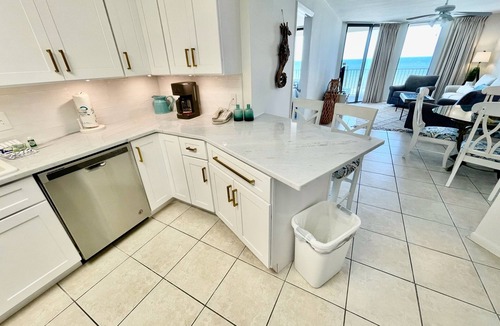 Orange Beach Condo | Best Splash Pad in town 2/2 sleeps 8 Phoenix V809