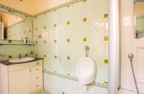 Thang Tam Villa | Biệt thự ven hồ 30 khách