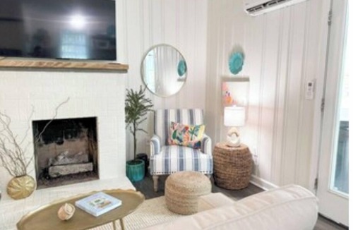 Smith Mountain Lake Cottage | “Birchwood” is a Charming 2 bedroom Cottage located at The Va Dare & sleeps 4!