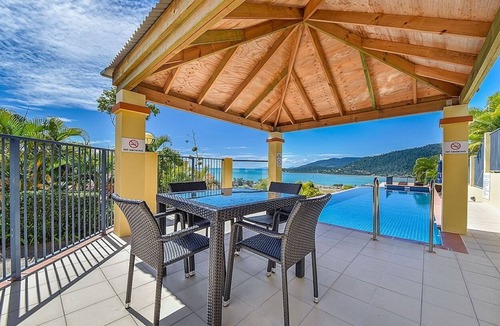 Airlie Beach Apartment | Blue Beyond Airlie | 2 Bedroom Water View Apartment
