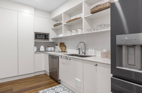 Pokolbin House | BLUE GUM ESCAPE - THE VINTAGE HOLIDAY HOUSES