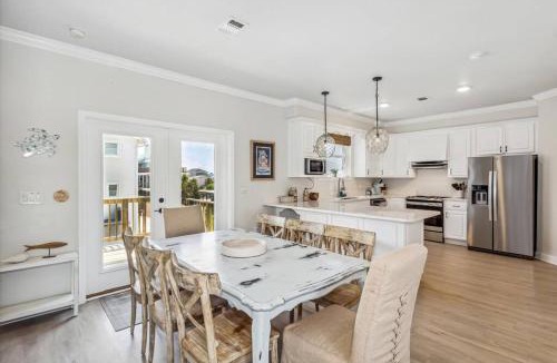 Villa Primera House | Blue Horizon at Pensacola Beach - Heated Pool, Across beach access, Beach gear, Dogs OK!