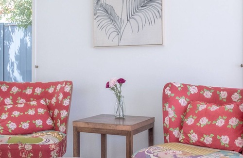 Bokarina House | Bokarina Seaside Escape: Only steps to the Beach