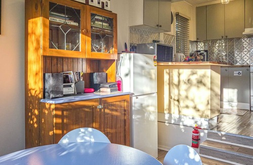 Hepburn Springs Cottage | BONNIE BRAE COTTAGE, a cosy miners cottage in Hepburn Springs
