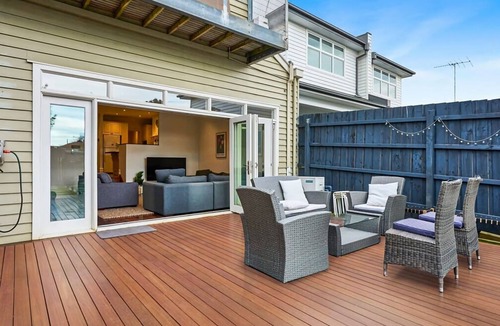 Moonee Ponds House | Bowen Street Family Retreat with Pool