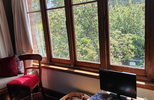 South Hobart House | Bowen Toft House- eco friendly home-from-home