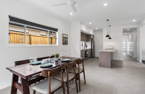 Park Ridge House | Brand New! Convenient Family Home w/Workspace