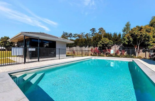 Doolandella House | Brand New Furniture/Stylish Decor/3 Bedrooms