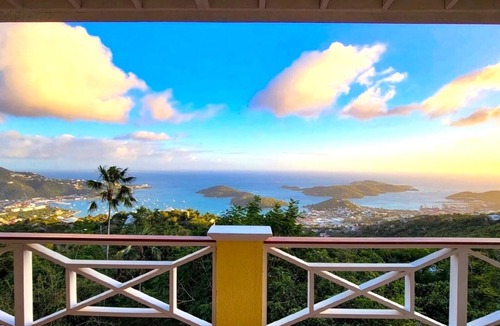 Estate Misgunst House | Breathtaking Ocean Views with Pool & Backup Power