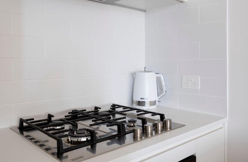 Shellharbour City Centre Apartment | Bright Breezes & Lake Views in Shellharbour
