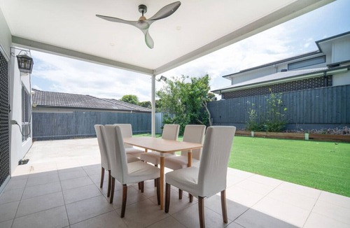 Heathwood House | Bright & Welcoming Family Home | Heathwood