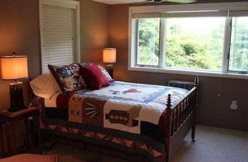 Naples Cottage | Bristol Hills Cottage