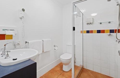 Hillcrest Hotel | Browns Plains Motor Inn