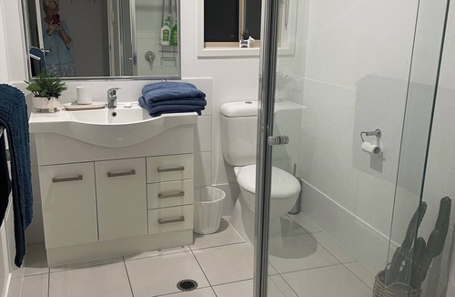 Bargara House | Bunker Down in Beautiful Bargara pet friendly on the Fraser Coast of Queensland