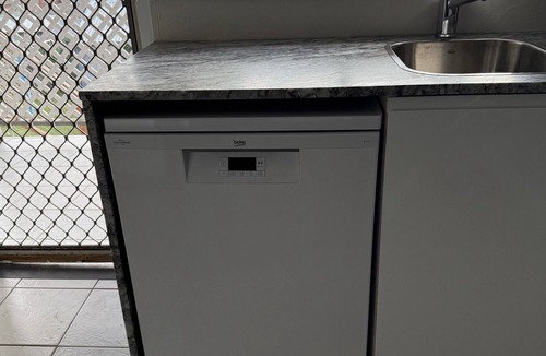 Burrum Heads Apartment | Burrum Heads Beach Escape – Modern 2BR Unit, AC, WiFi