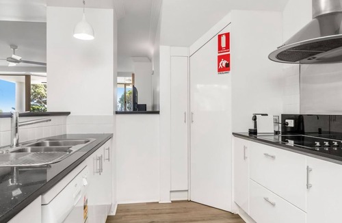 Byron Bay Apartment | Byron Bay Accom - The Palms 4 - 54 Lawson Street