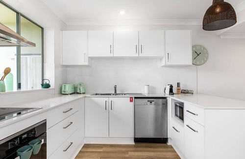 Belongil House | Byron Beachside 5 the perfect holiday pad right on the beach!