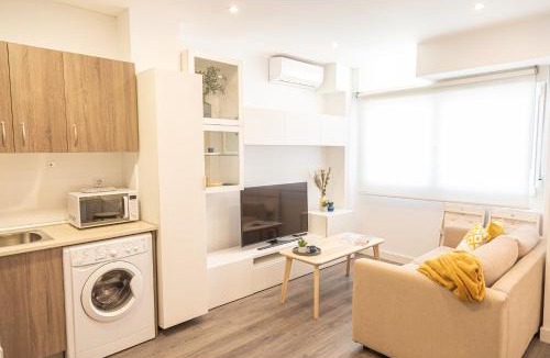Canillas Apartment | Cómodo Piso en Madrid Cerca de IFEMA y Aeropuerto