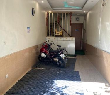 Hanoi Apartment | Căn hộ tầng 4 thang bộ đầy đủ tiện nghi, giá rẻ