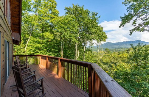 Sugar Mountain Cabin | Cabin ∙ 4 bedrooms ∙ 14 guests