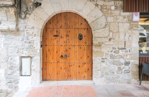 Besalu Apartment | Can Cintet 1- Apartamento en la plaza de Besalú