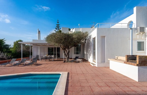 Can Besso Villa | CAN LLUC Holiday Home with Wi-Fi, Air Conditioning, Pool, Garden and Sun Terrace