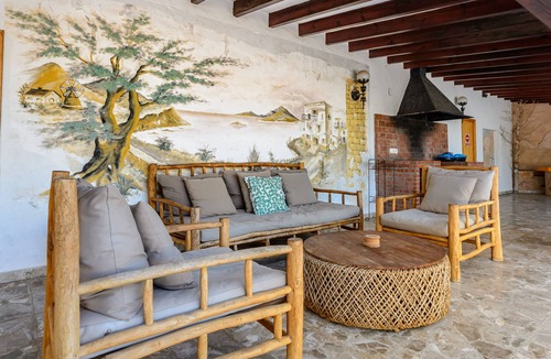 Cala de Bou Villa | CAN RAVI, Villa. Ibiza. Charming villa on the bay of San Antonio