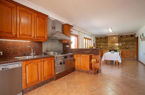 Sant Josep de sa Talaia Villa | CAN SERRA Spacious house with a pool and BBQ 3 km from Ibiza and Playa Den Bossa