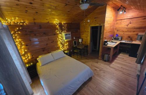 Waterloo Ski Chalet | Canal Cabin #4