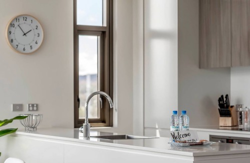 Barton Apartment | Capital Views Apartment with Parking