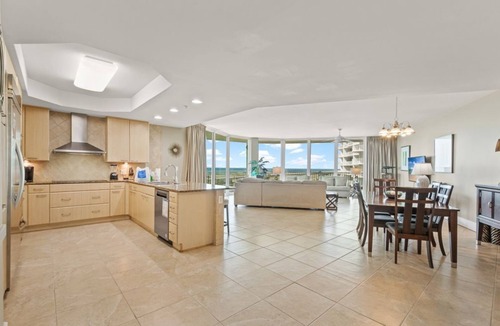 Orange Beach East Condo | Caribe 615C
